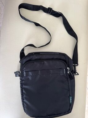 Black Crossbody Sling Bag with so many hidden pockets!! 🖤